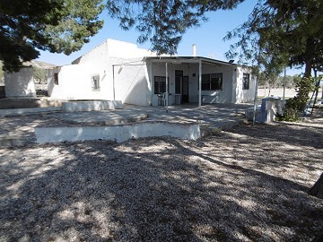 Maison de campagne à Yecla avec une vue imprenable