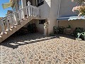 Prachtige villa met drie slaapkamers en een apart appartement met één slaapkamer in Alicante Dream Homes Hondon