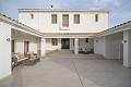 Prachtige villa met 5 slaapkamers en 6 badkamers in Alicante Dream Homes Hondon