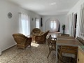 Atemberaubende 4-Schlafzimmer-Villa mit Pool in Caudete in Alicante Dream Homes Hondon