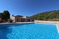 Casa H - Private und ruhige Villa in der Nähe von Yecla mit 4 großen Schlafzimmern + Pool in Alicante Dream Homes Hondon