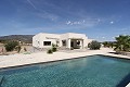 5 year old new build, with 3 bedrooms, 3 bathrooms, large pool and garage in Alicante Dream Homes Hondon