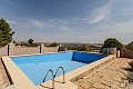 Private und ruhige Villa in der Nähe von Yecla mit 4 großen Schlafzimmern + Pool in Alicante Dream Homes Hondon