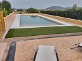 Villa con 3 dormitorios, gran piscina y paseo al pueblo in Alicante Dream Homes Hondon