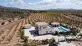 Storslået villa med 5 soveværelser og 4 badeværelser in Alicante Dream Homes Hondon