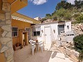 Teilmodernisiertes Höhlenhaus in den Bergen in Alicante Dream Homes Hondon